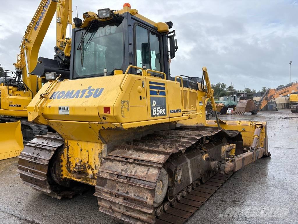 Komatsu D65PX-18 Верижни булдозери
