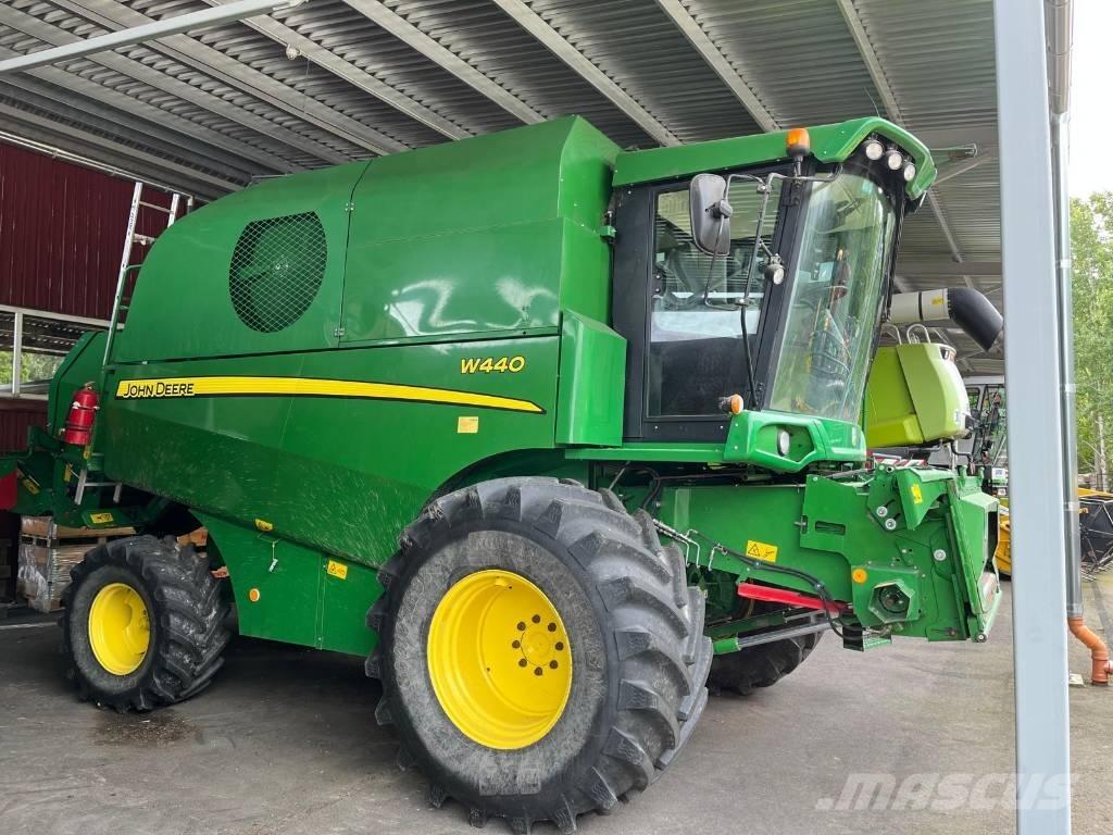 John Deere W 440 Комбайни