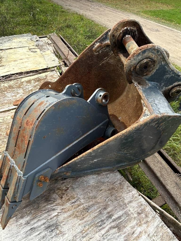 Sunward SWE 90 E Средни екскаватори 7т - 12т