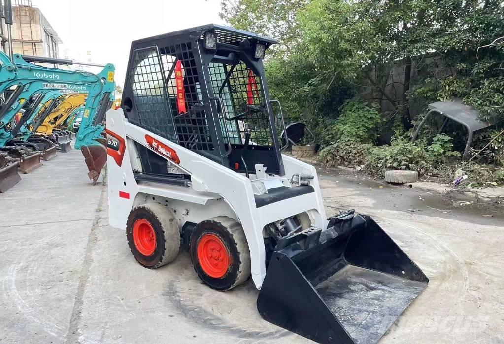 Bobcat S 70 Мини товарачи
