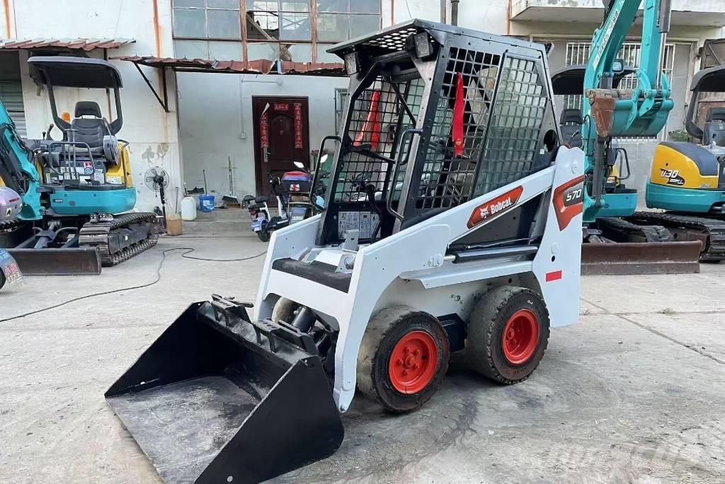 Bobcat S 70 Мини товарачи
