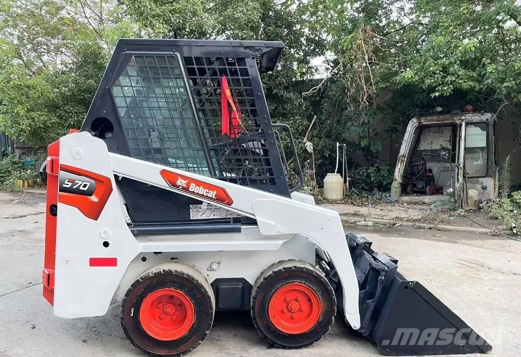 Bobcat S 70 Мини товарачи
