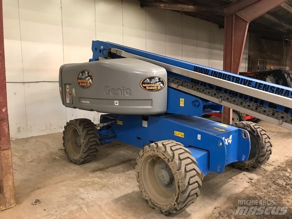 Genie S 60 HC Телескопични повдигачи
