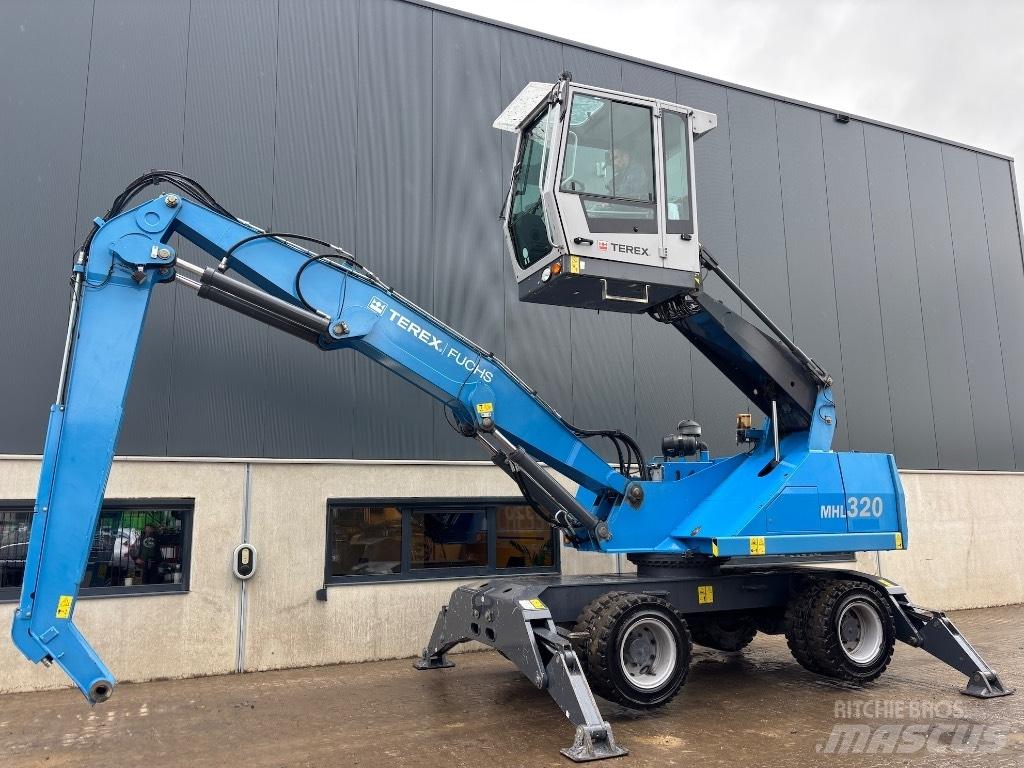 Fuchs MHL 320 D Оператори на отпадъци/индустрия
