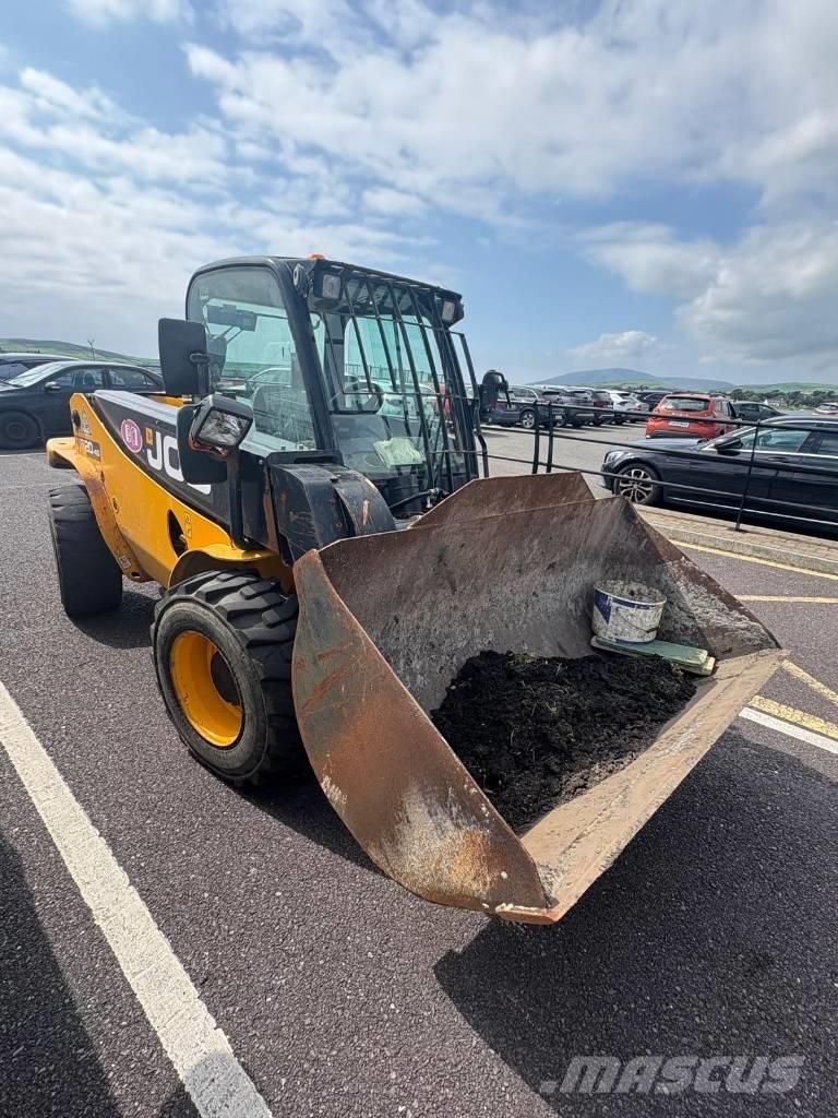 JCB Vibromax 520-40 Телескопични товарачи