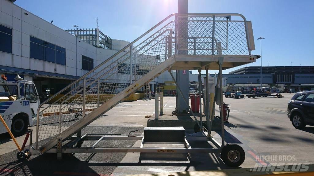  PASSENGER STAIRS Обработка на материали - други
