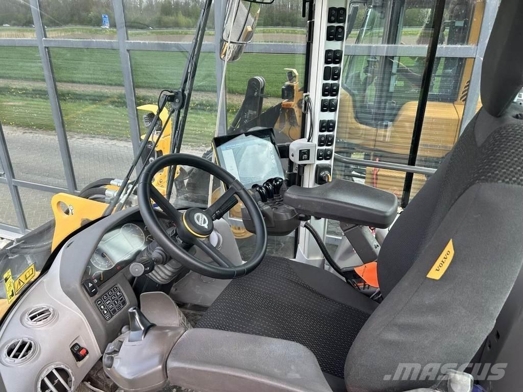Volvo L110H Колесни товарачи