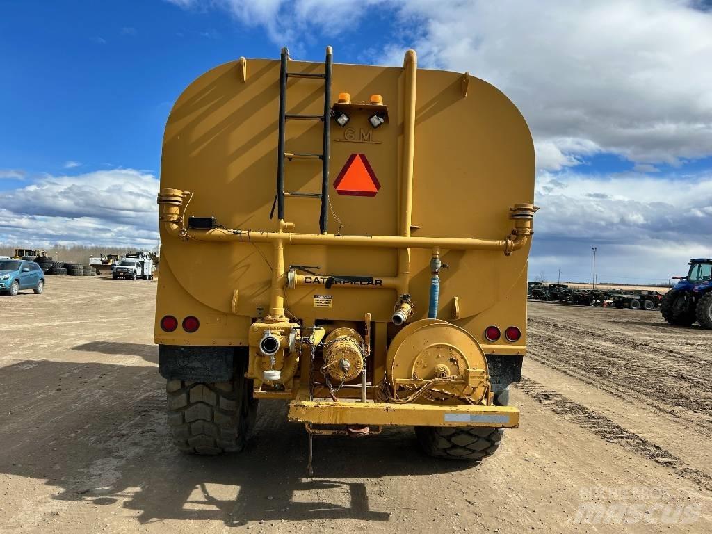 CAT 25D Цистерни за вода
