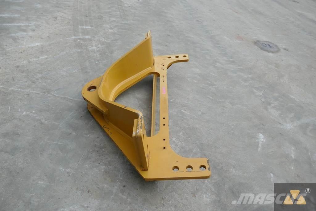 CAT 140M3 Drawbar Други компоненти