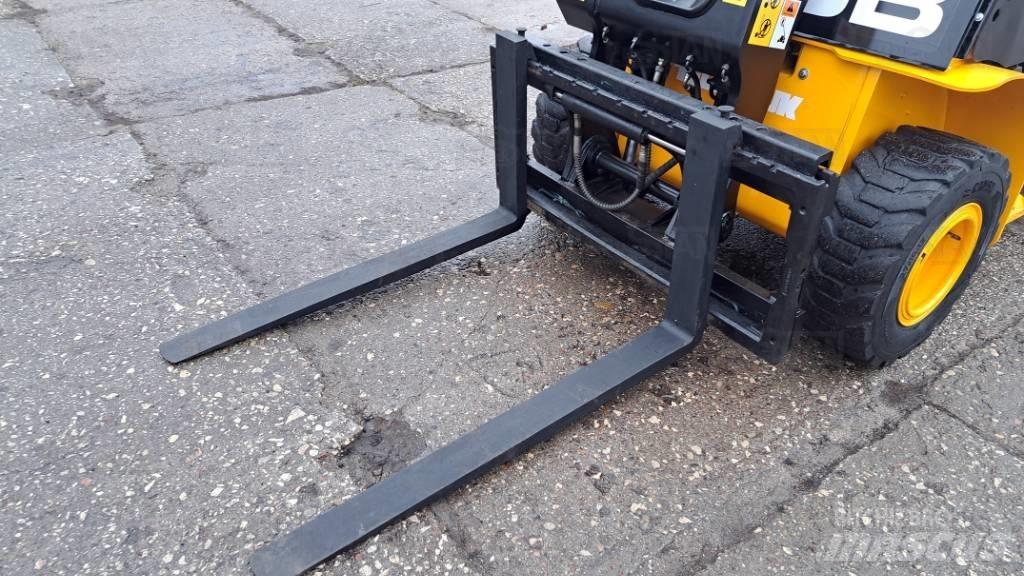 JCB 35 D Дизелови камиони