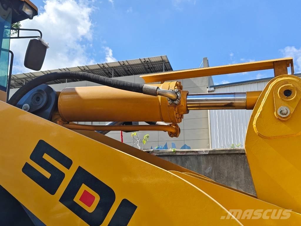 SDLG L 958 F Колесни товарачи