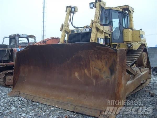 CAT D 9 R Верижни булдозери
