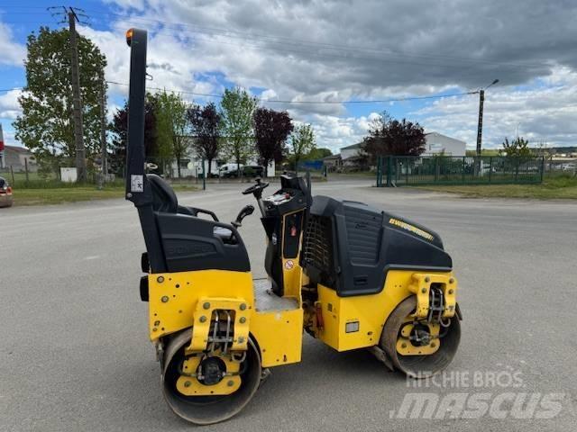 Bomag BW 100 AD M-5 Двойни барабанни ролки
