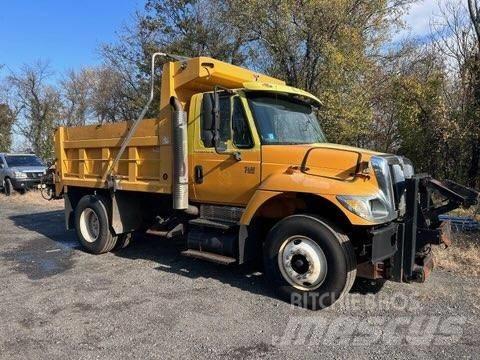 International 7400 Самосвал
