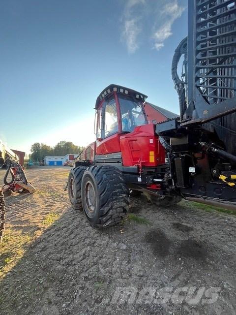 Komatsu XF895-2 Форуардери