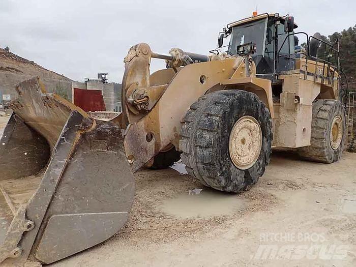 CAT 988K Колесни товарачи