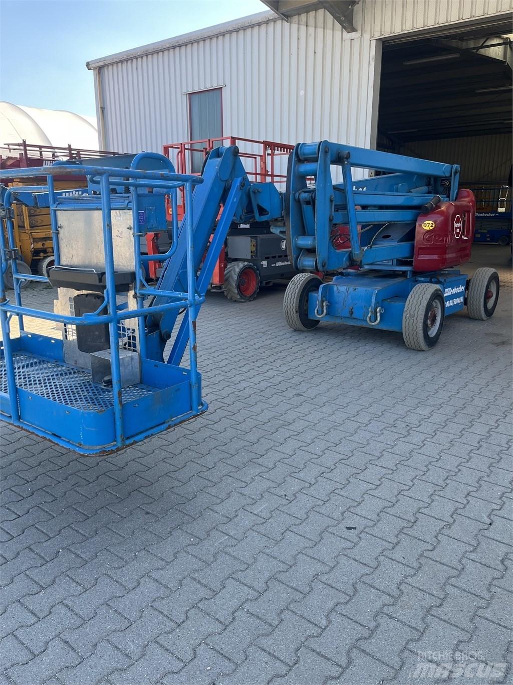 Genie Z 45/25 Съчленени стрелови подемници