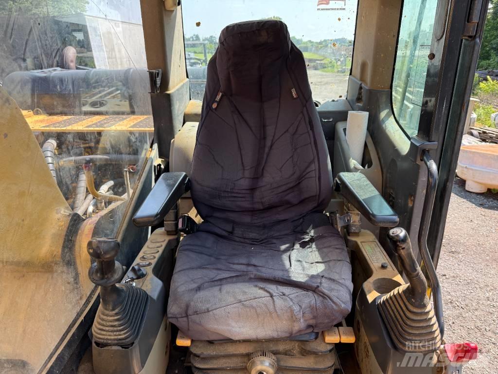 Komatsu PC 200 LC-8 Верижен екскаватор