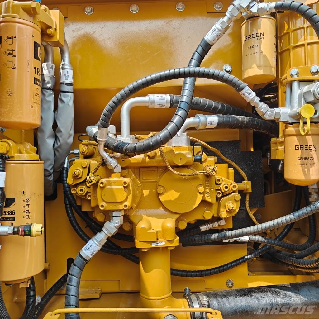 CAT 320D2L Верижен екскаватор