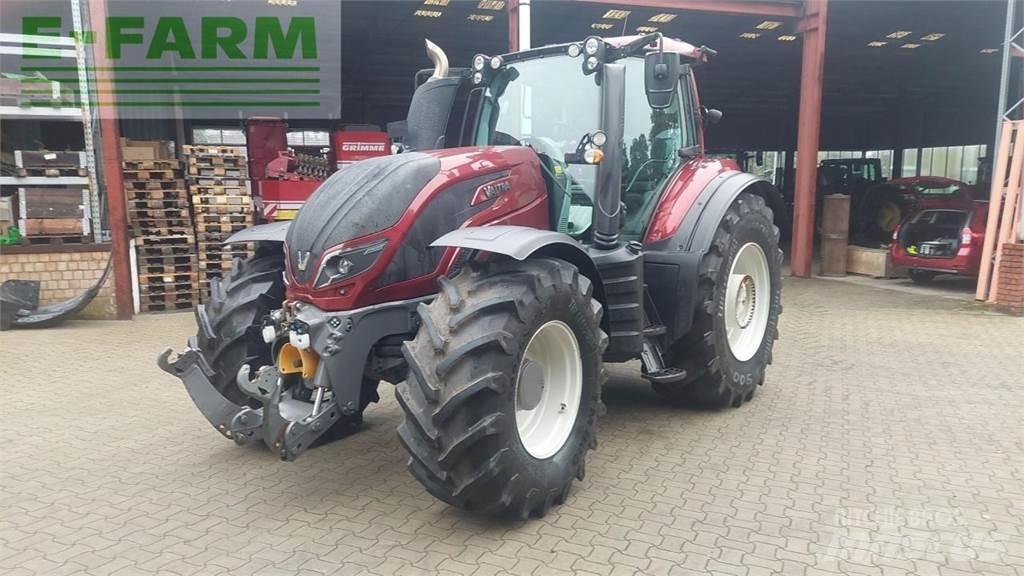 Valtra T 174 Трактори