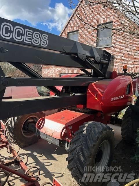 Manitou 200 ATJ Съчленени стрелови подемници