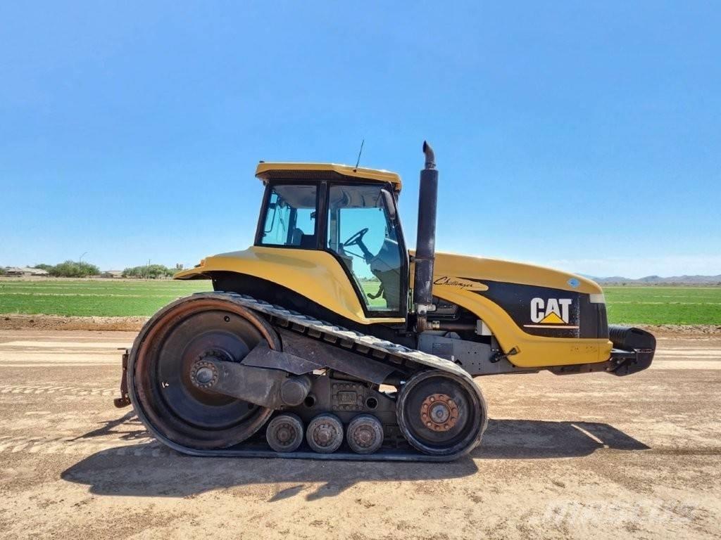 CAT CH45 Трактори