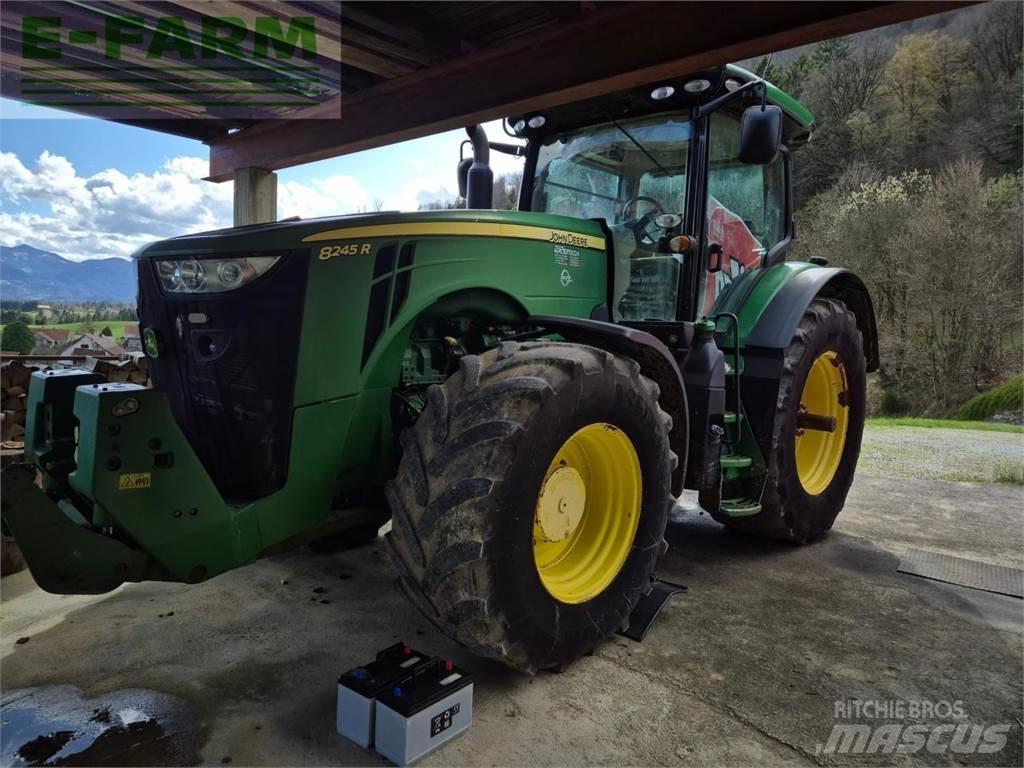 John Deere 8245 R Трактори