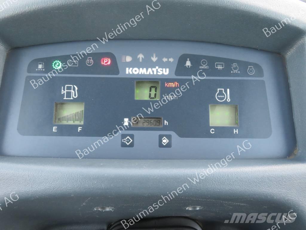 Komatsu WA 70-7 Колесни товарачи