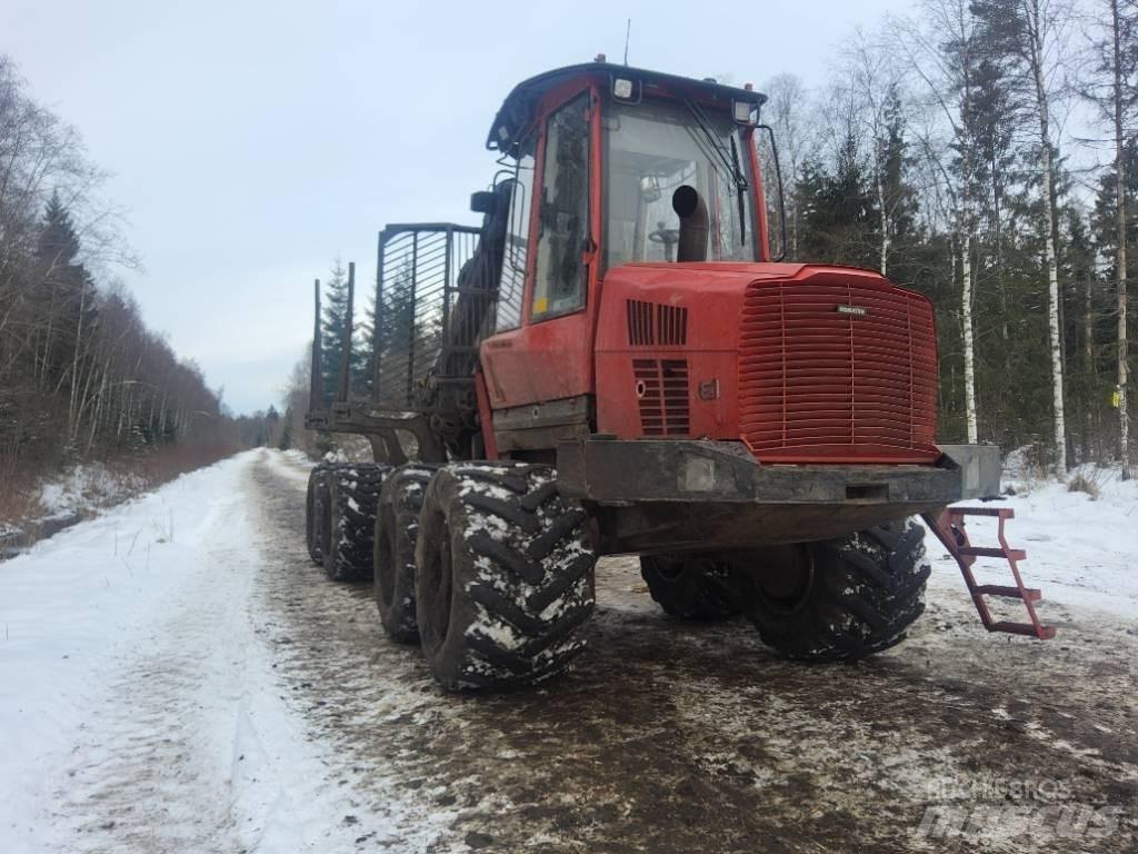 Komatsu 835 Форуардери