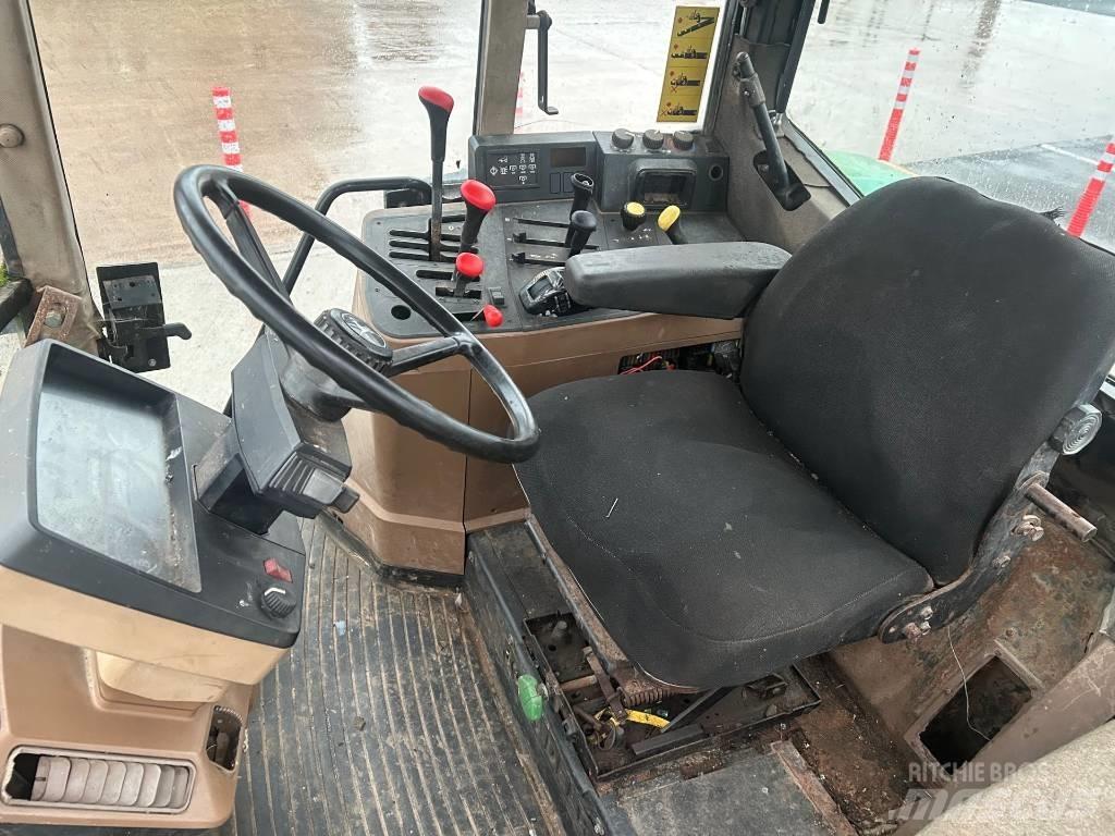 John Deere 6200 Трактори