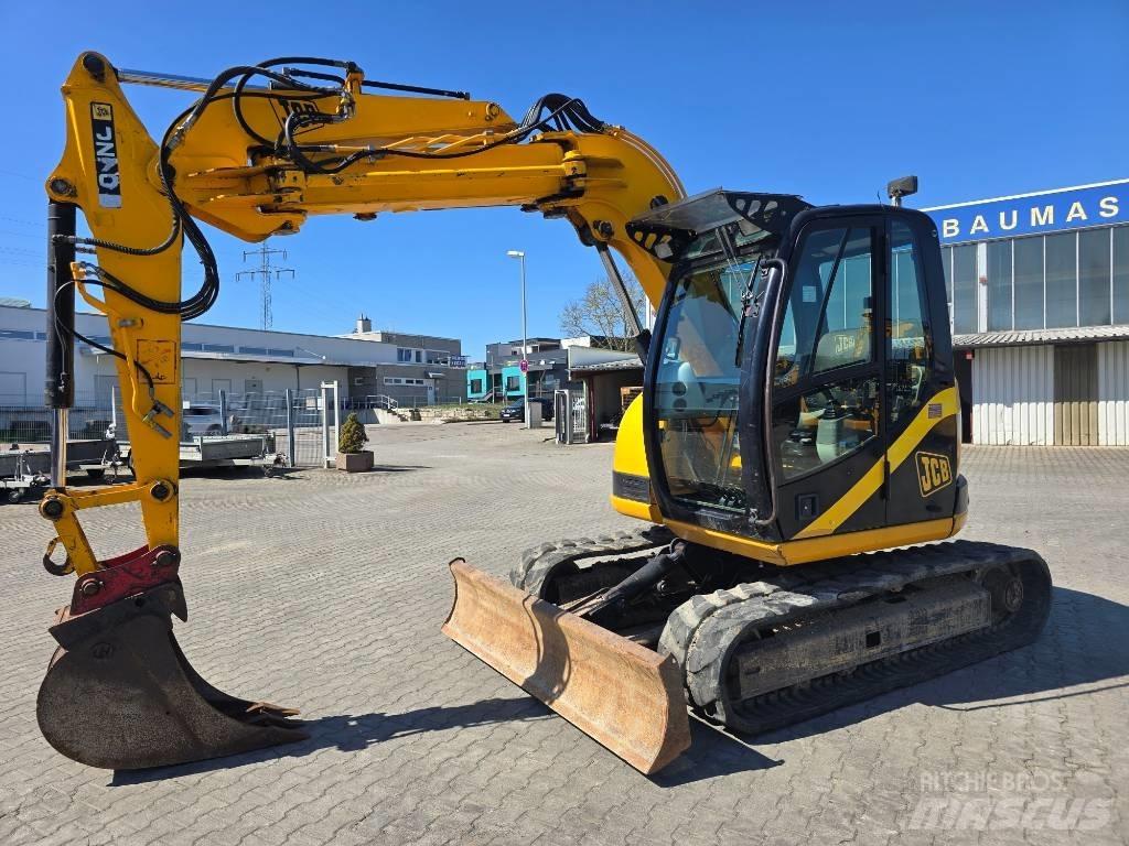 JCB JZ70 Средни екскаватори 7т - 12т