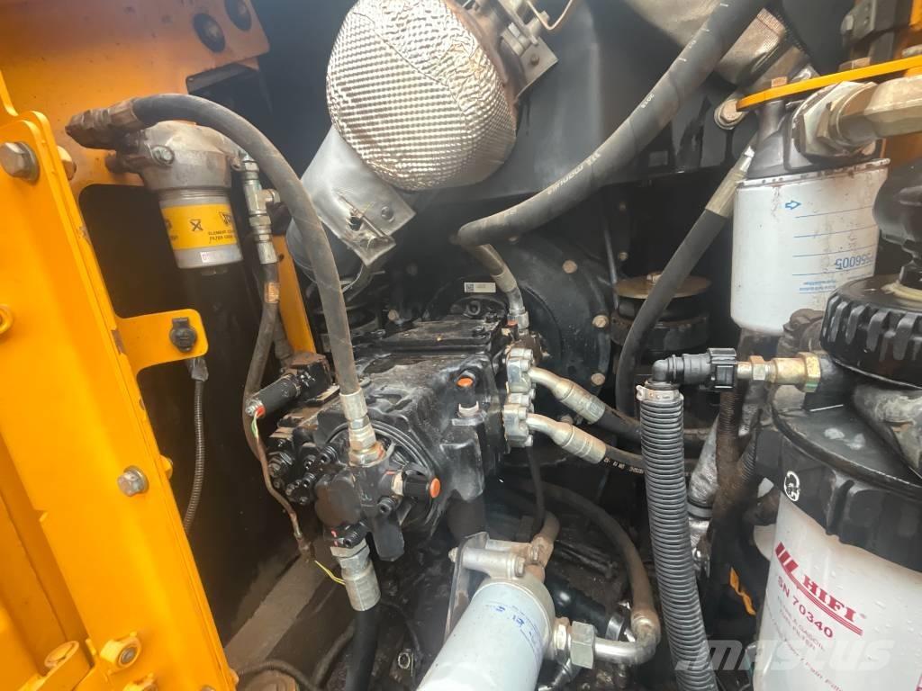 JCB JS 130 LC Верижен екскаватор