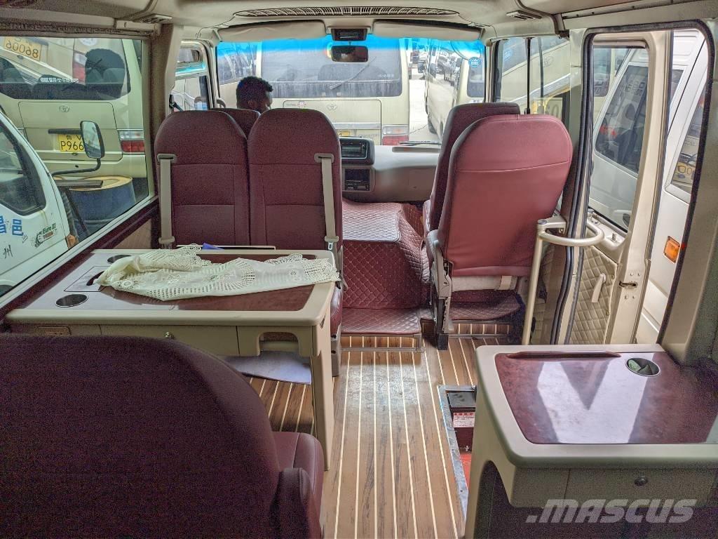 Toyota Coaster Bus Мини бусове