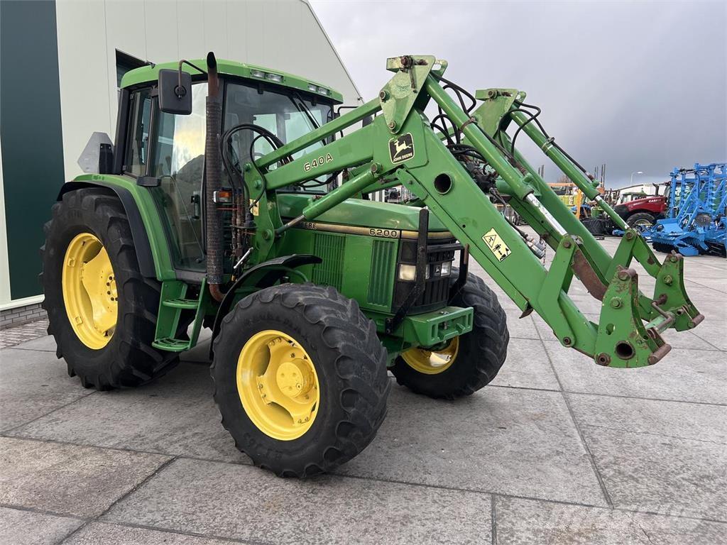 John Deere 6200 Трактори