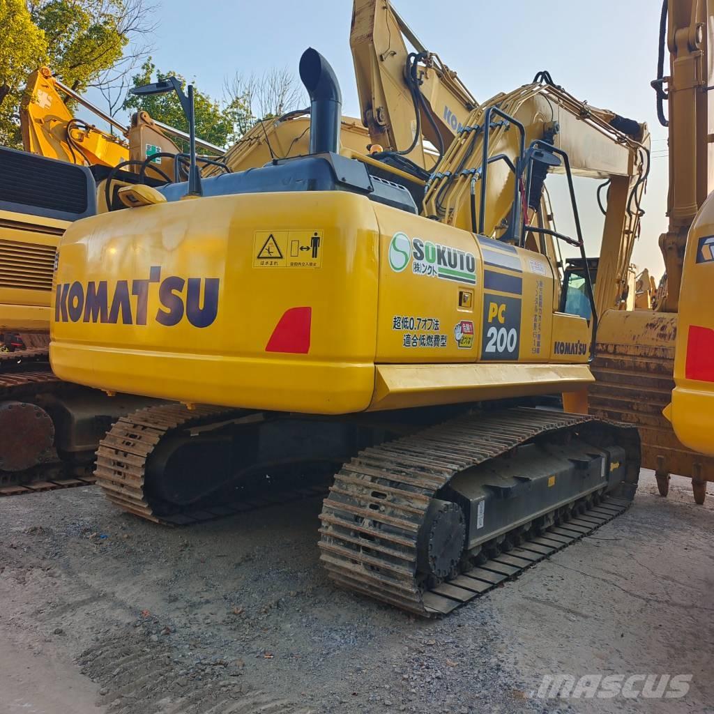 Komatsu PC200-8 Верижен екскаватор