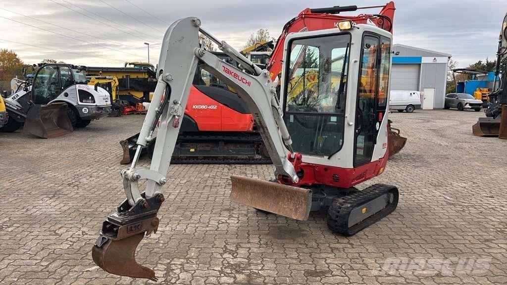Takeuchi TB216 Мини екскаватори < 7 т