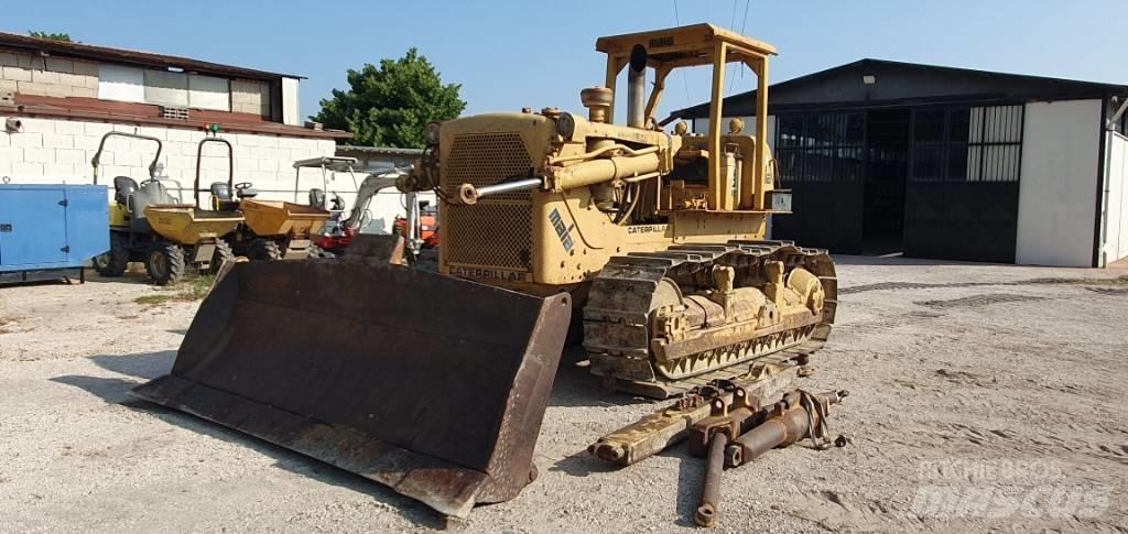CAT D 7 G Верижни булдозери
