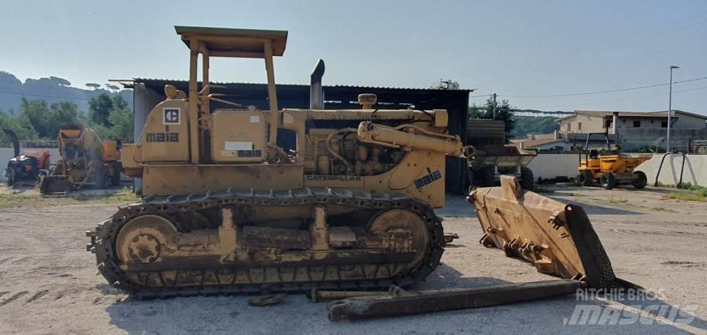 CAT D 7 G Верижни булдозери
