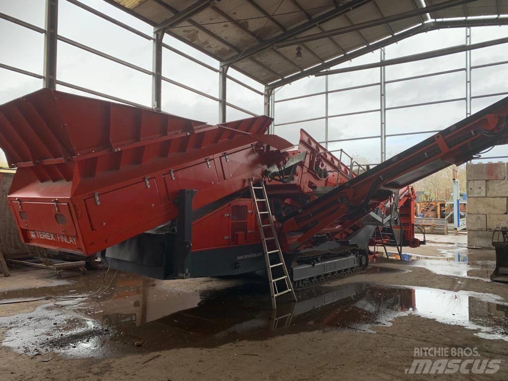 Terex Finlay 883+ Мобилни скрийнери

