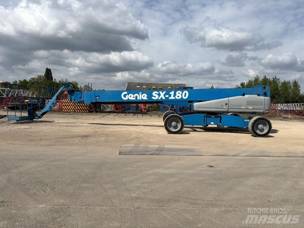 Genie SX 180 Телескопични повдигачи
