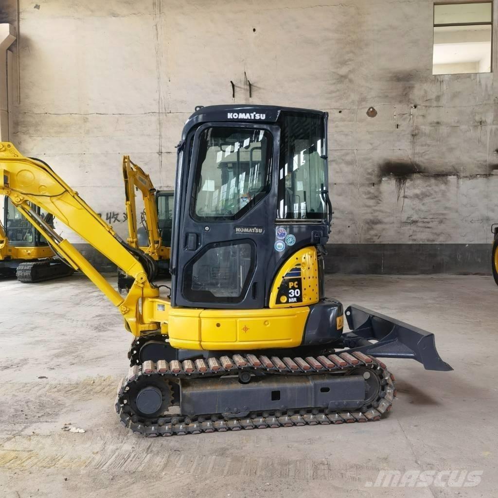 Komatsu PC30 Верижен екскаватор