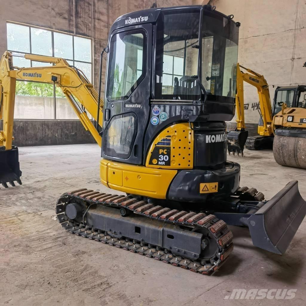 Komatsu PC30 Верижен екскаватор