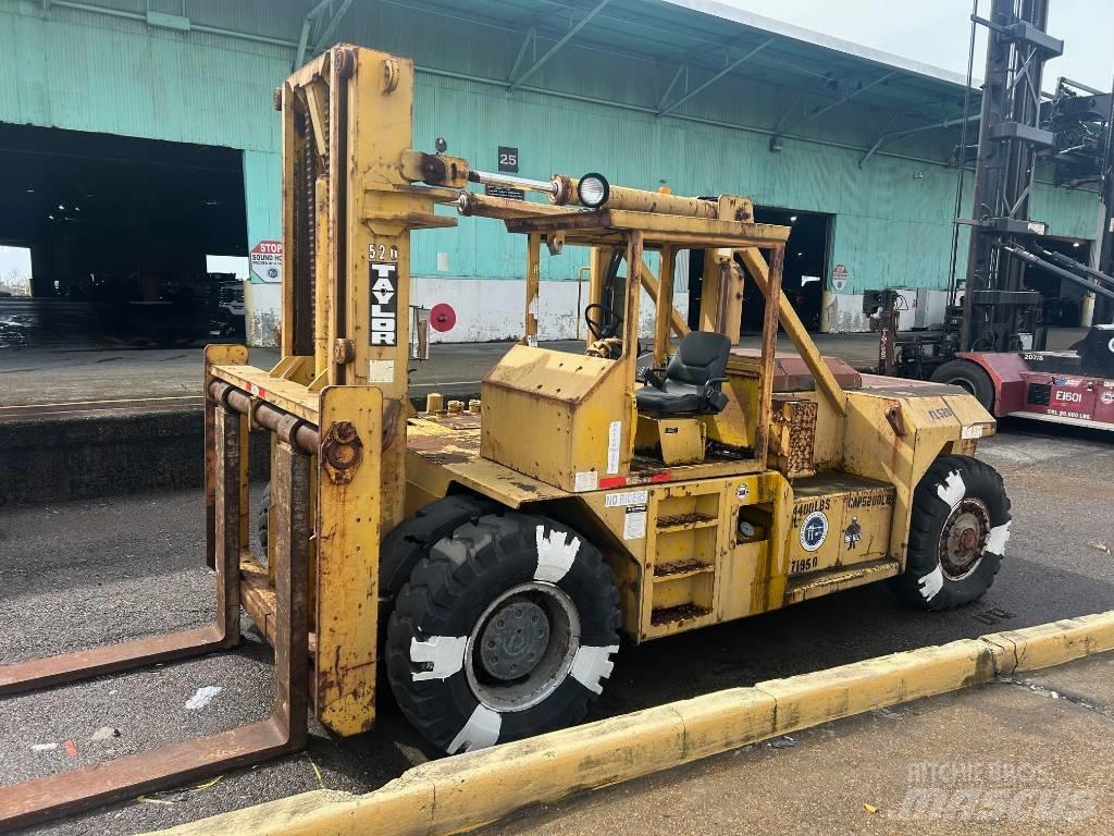 Taylor 520 Вилични кари-повдигачи - други