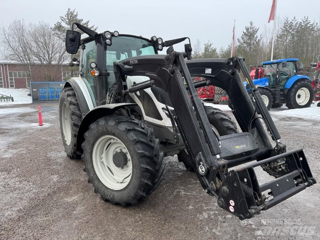 Valtra G 115 Active Трактори