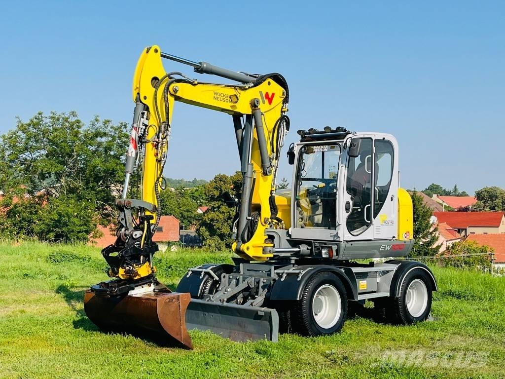 Wacker Neuson EW 100 Колесни екскаватори