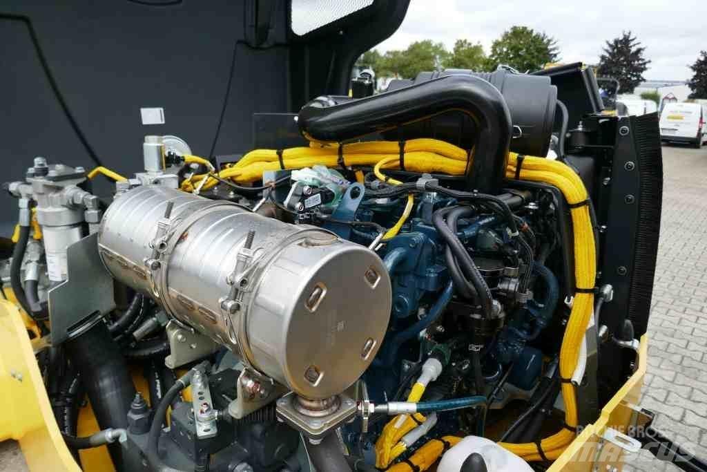 Bomag BW 138 AD-5 Двойни барабанни ролки
