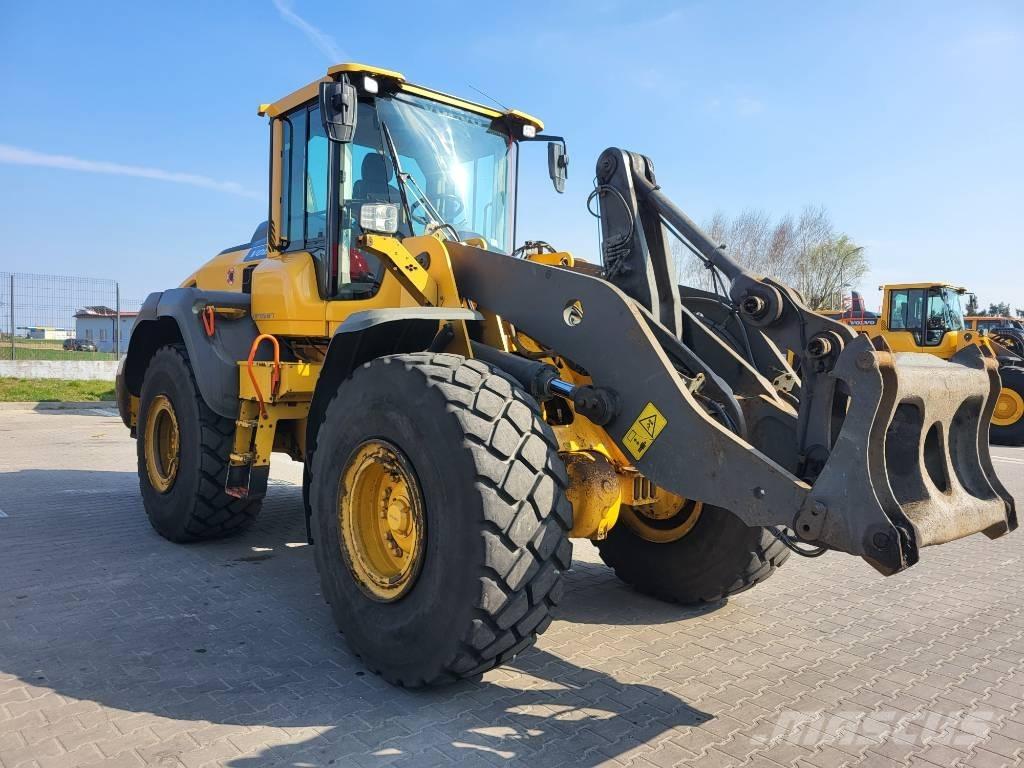 Volvo L 120 H Колесни товарачи