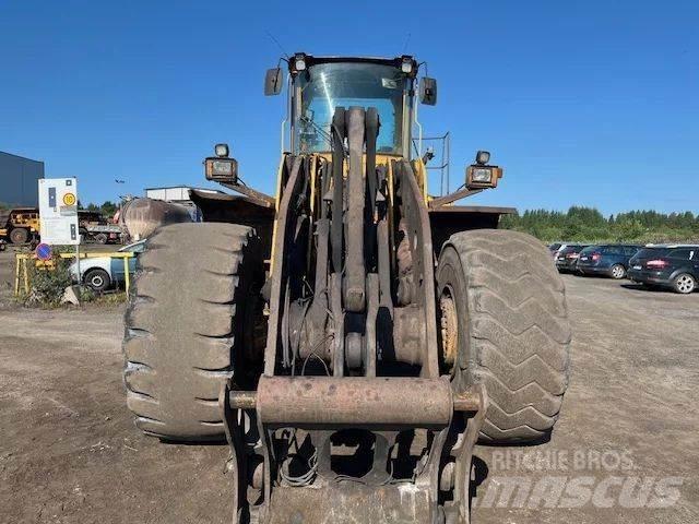 Volvo L220D Колесни товарачи