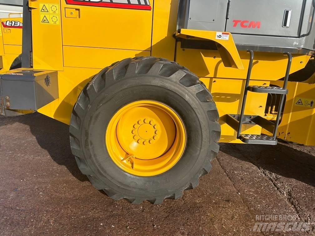 TCM Loading Shovel Колесни товарачи