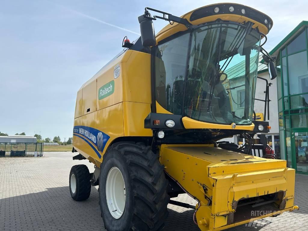 New Holland TC 5070 Комбайни